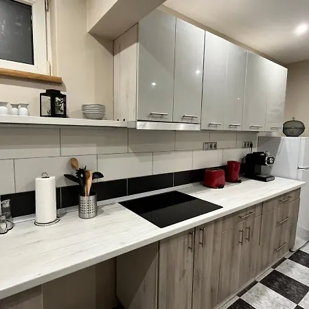 Negy Evszak Vendeghaz *