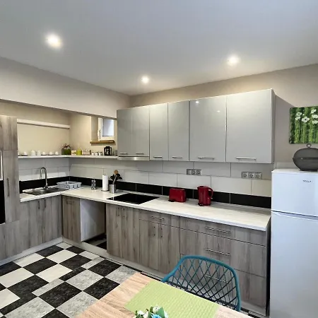 Negy Evszak Vendeghaz * Nyul