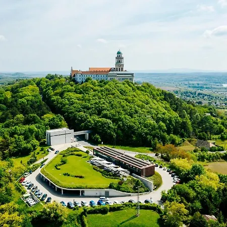 Apartment Negy Evszak Vendeghaz Nyul